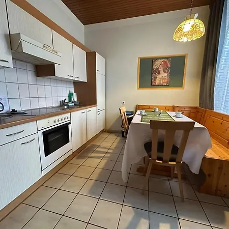 Mariazellerhof 016 Apartment *